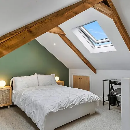 Finest Retreats - Poppy Of Penzance